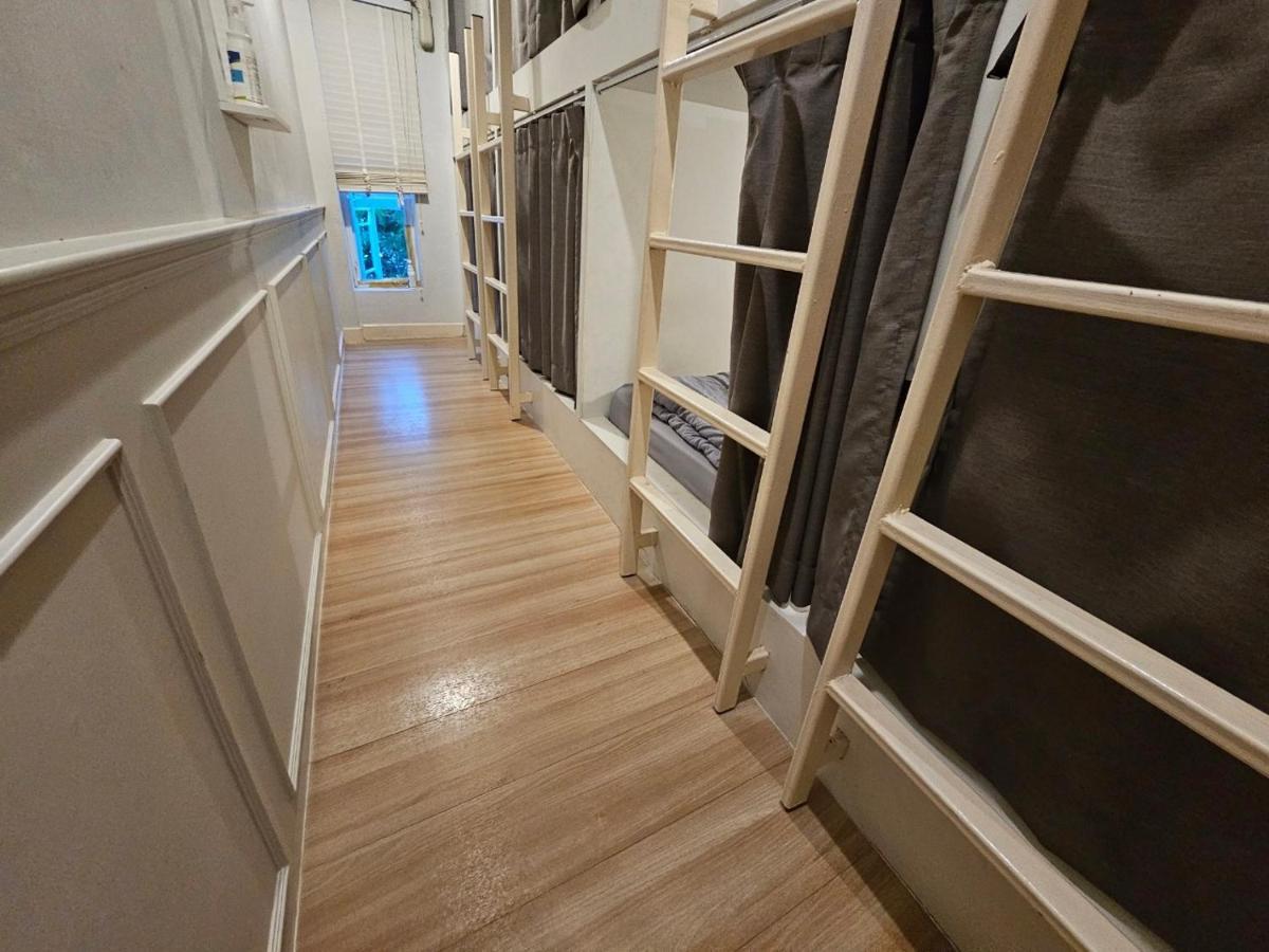 Ratana Boutique Hostel Бангкок Екстер'єр фото