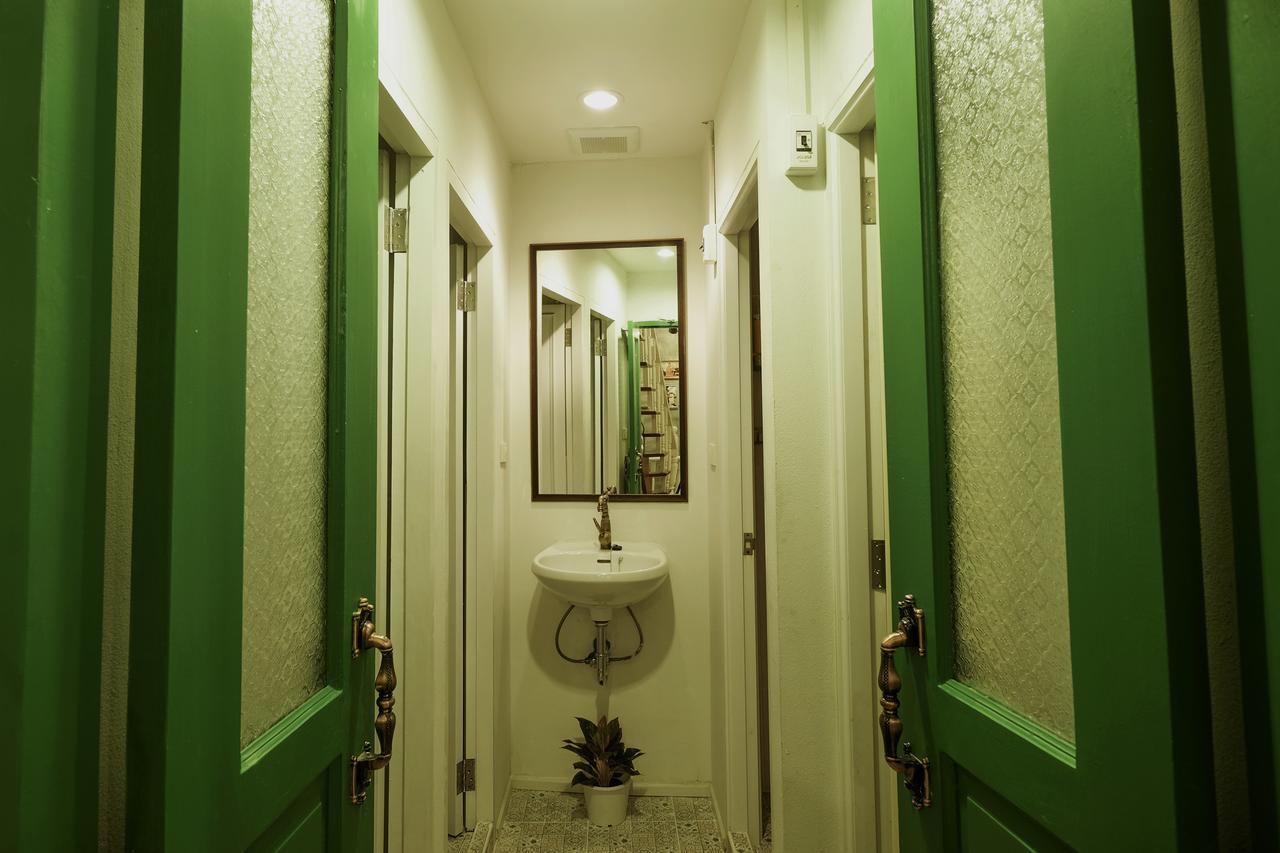 Ratana Boutique Hostel Бангкок Екстер'єр фото