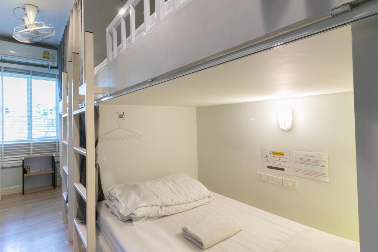 Ratana Boutique Hostel Бангкок Екстер'єр фото